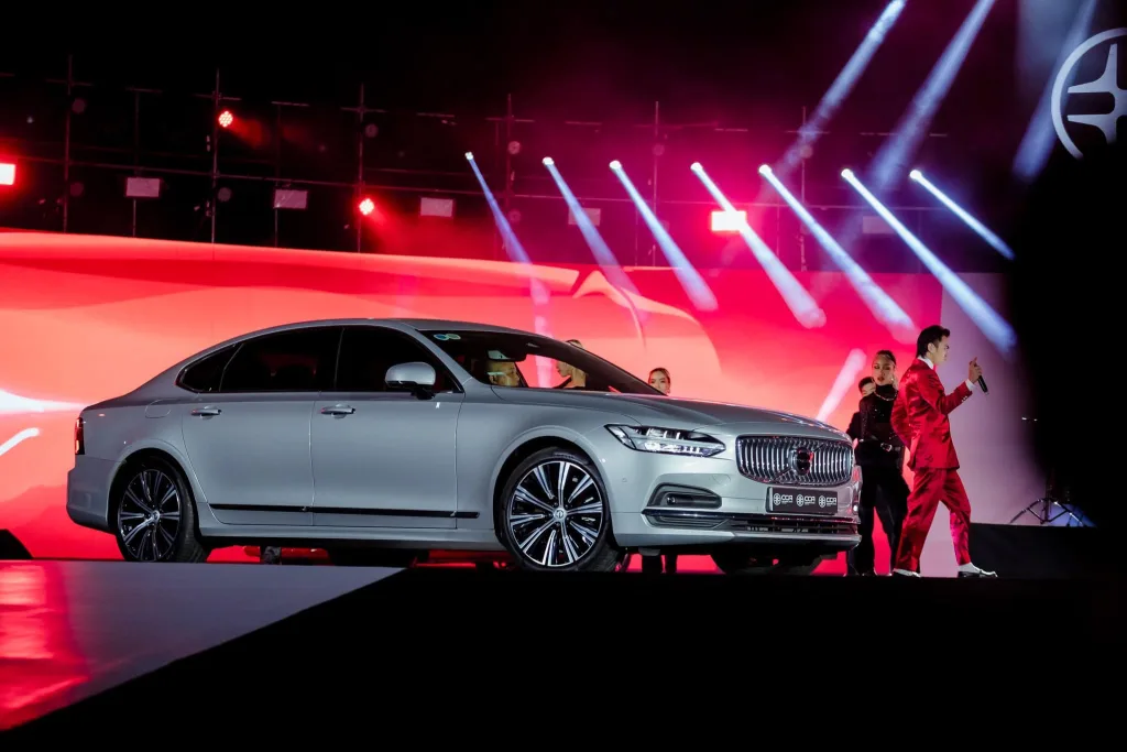 xe volvo s90 ultra B6 s24