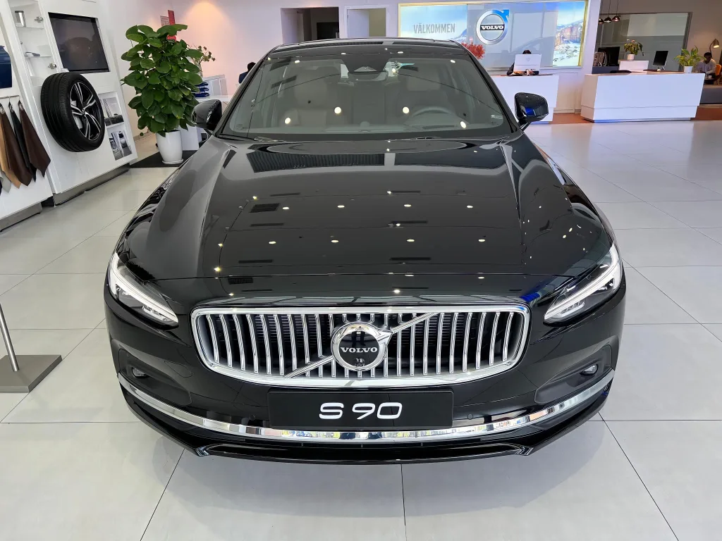xe volvo s90 ultra B6 s6