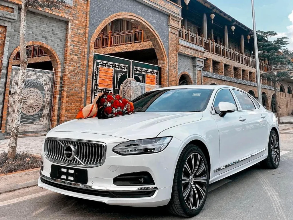 xe volvo s90 ultra B6 s7