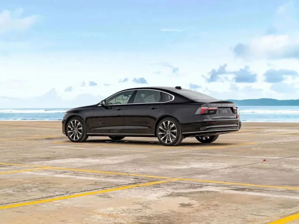 volvo-s90-plug-in-hybrid-ultra-1
