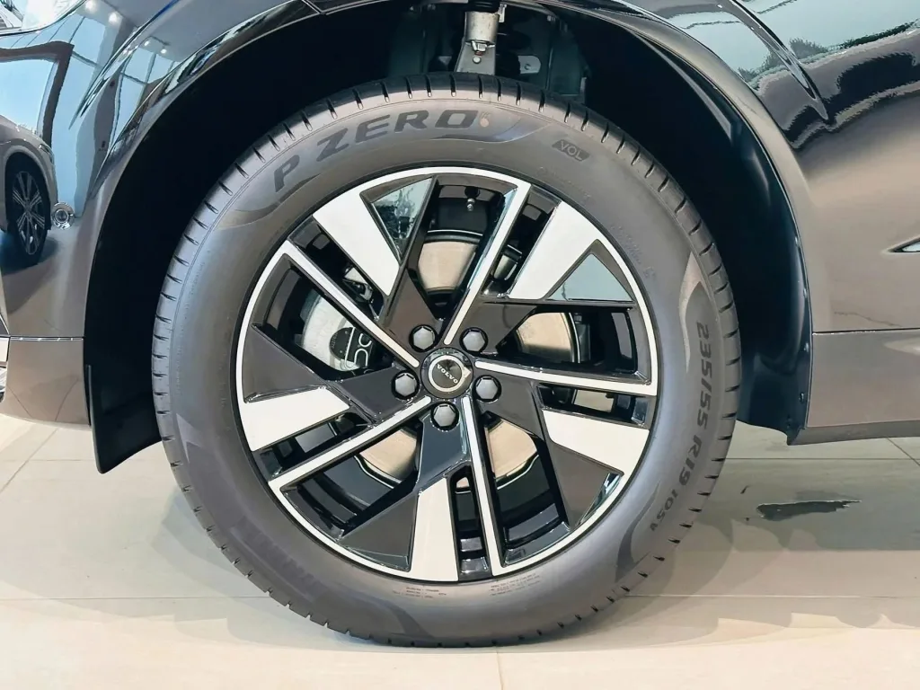 volvo-xc60-ultra-2